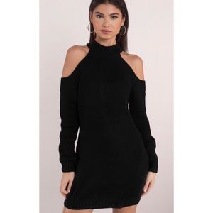 CLOSET SALE🖤 Tobi Cold Shoulder Sweater dress L